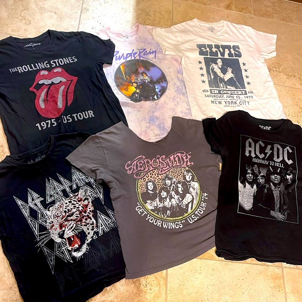Graphic T Shirts Bundle